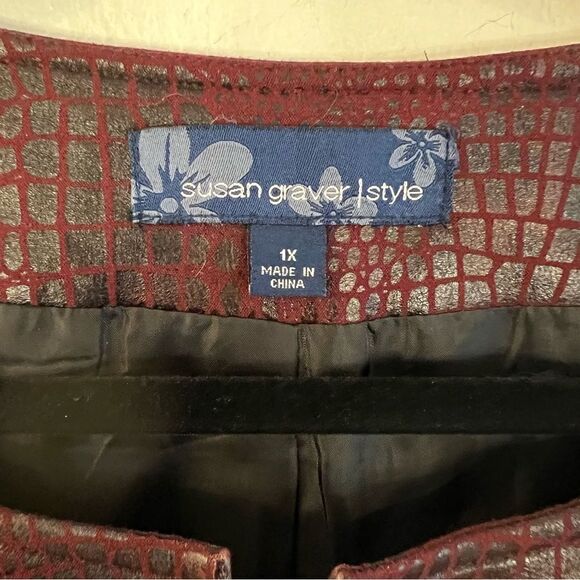 Susan Graver Style jacket size 1X faux reptile burgundy zip front fully lined - Picture 3 of 8